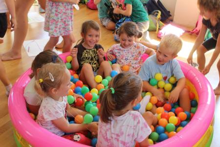 Oratorij Šmartno v Tuhinju 200 pohodnikov na poti (11)
